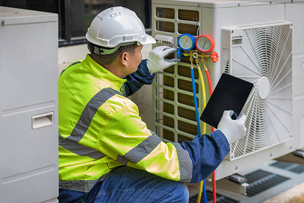 Professional Hvac technician working in Montague, CA